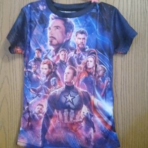 NEW never worn marvel avengers boys shirt size 120 for 5 or 6 yr old